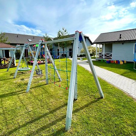 Domki Letniskowe Ratownik Sarbinowo Exterior foto